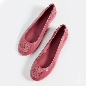 Tory Burch $228 Minnie Travel Ballet Flats Patent Washed Berry